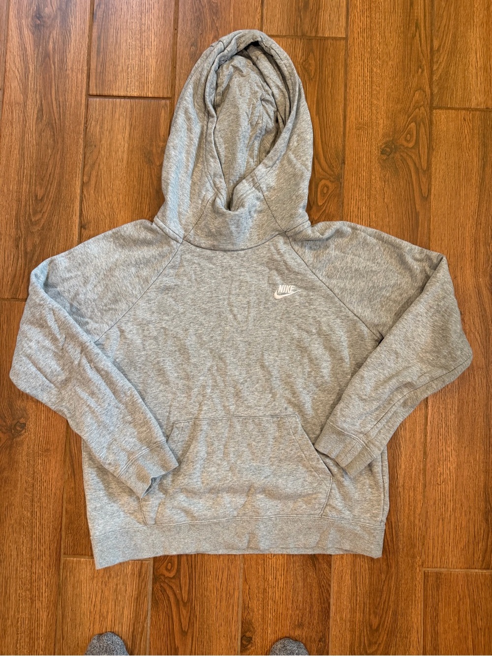 Nike Women's Light Gray Pullover Hoodie with Kangaroo Pocket / medium